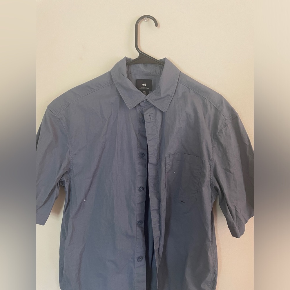 H&M regular fit button down